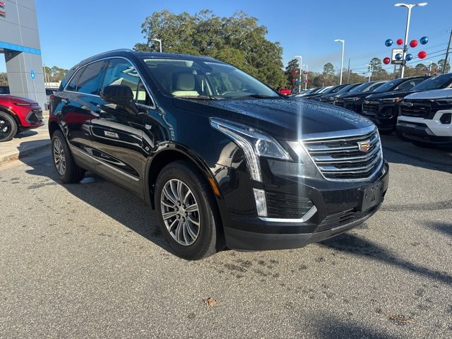 Used 2017 Cadillac XT5 Luxury w/ Driver Awareness Package image 5