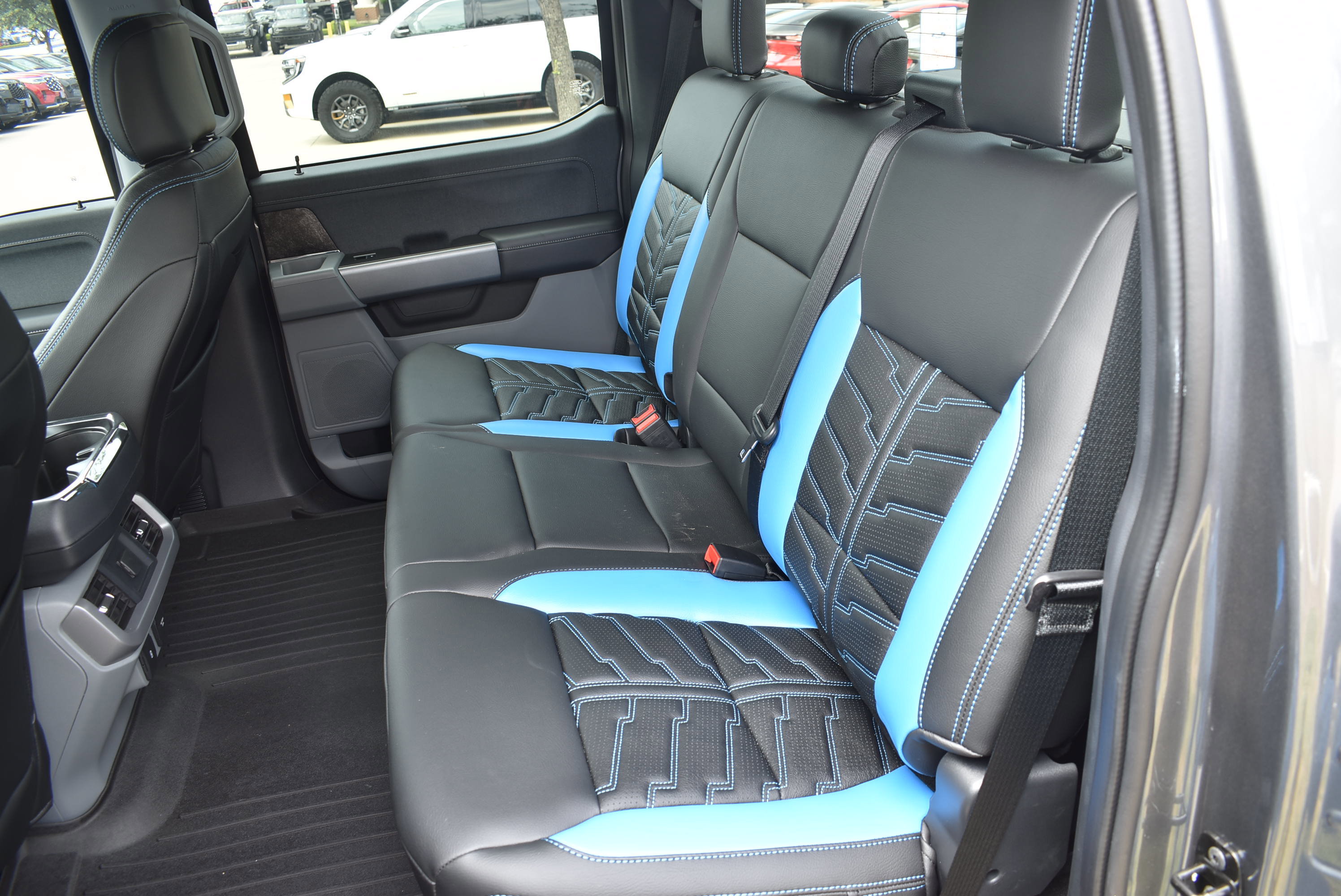 New 2024 Ford F150 Lightning XLT w/ Max Trailer Tow Package AWD/4WD image 16