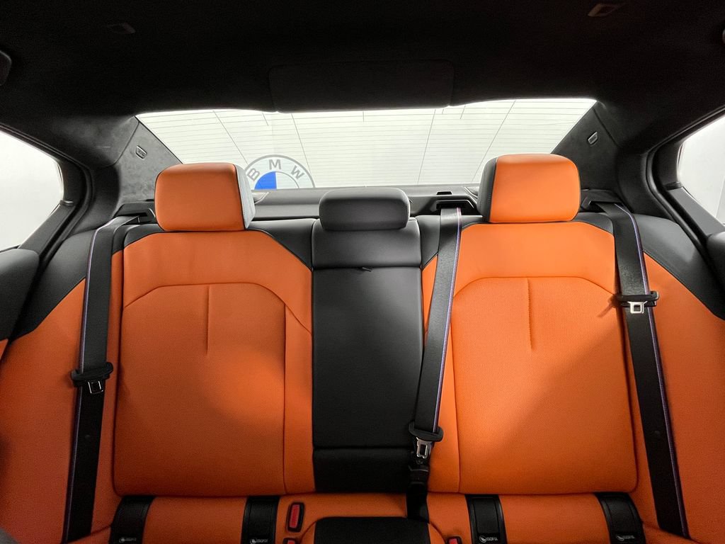 Used 2026 BMW M5 w/ Carbon Package AWD/4WD image 18