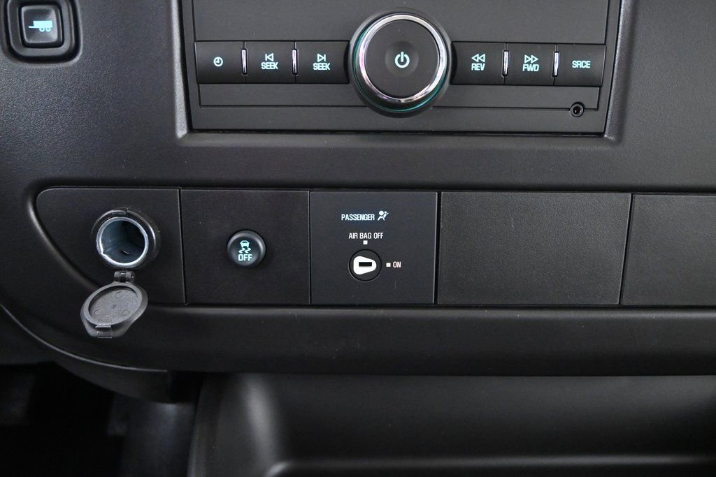 New 2026 Chevrolet Express 3500 Extended w/ Driver Convenience Package image 28