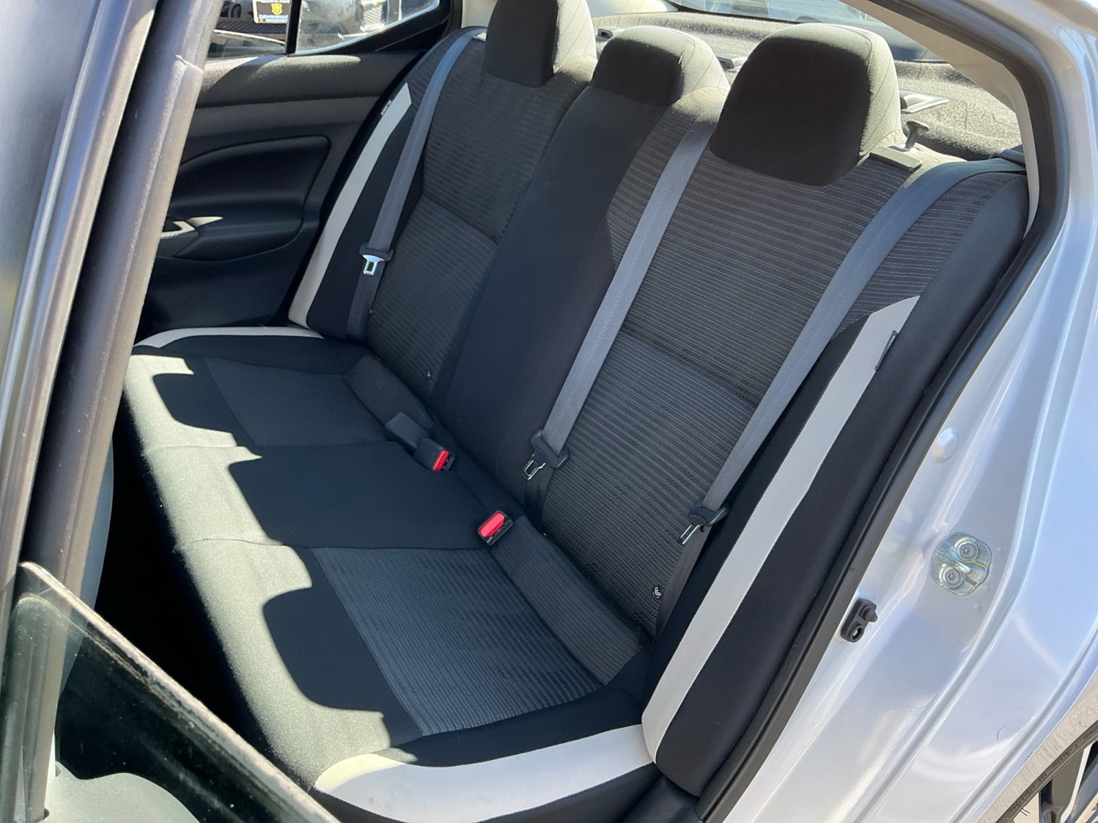 Used 2020 Nissan Versa SV w/ Trunk Package image 19