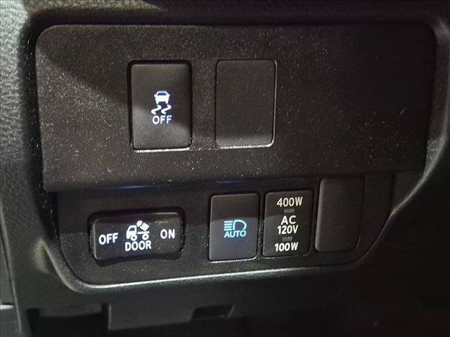 Used 2022 Toyota Tacoma TRD Sport w/ Technology Package RWD image 12