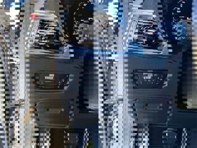 Used 2023 BMW M4 xDrive Competition w/ Executive Package image 17