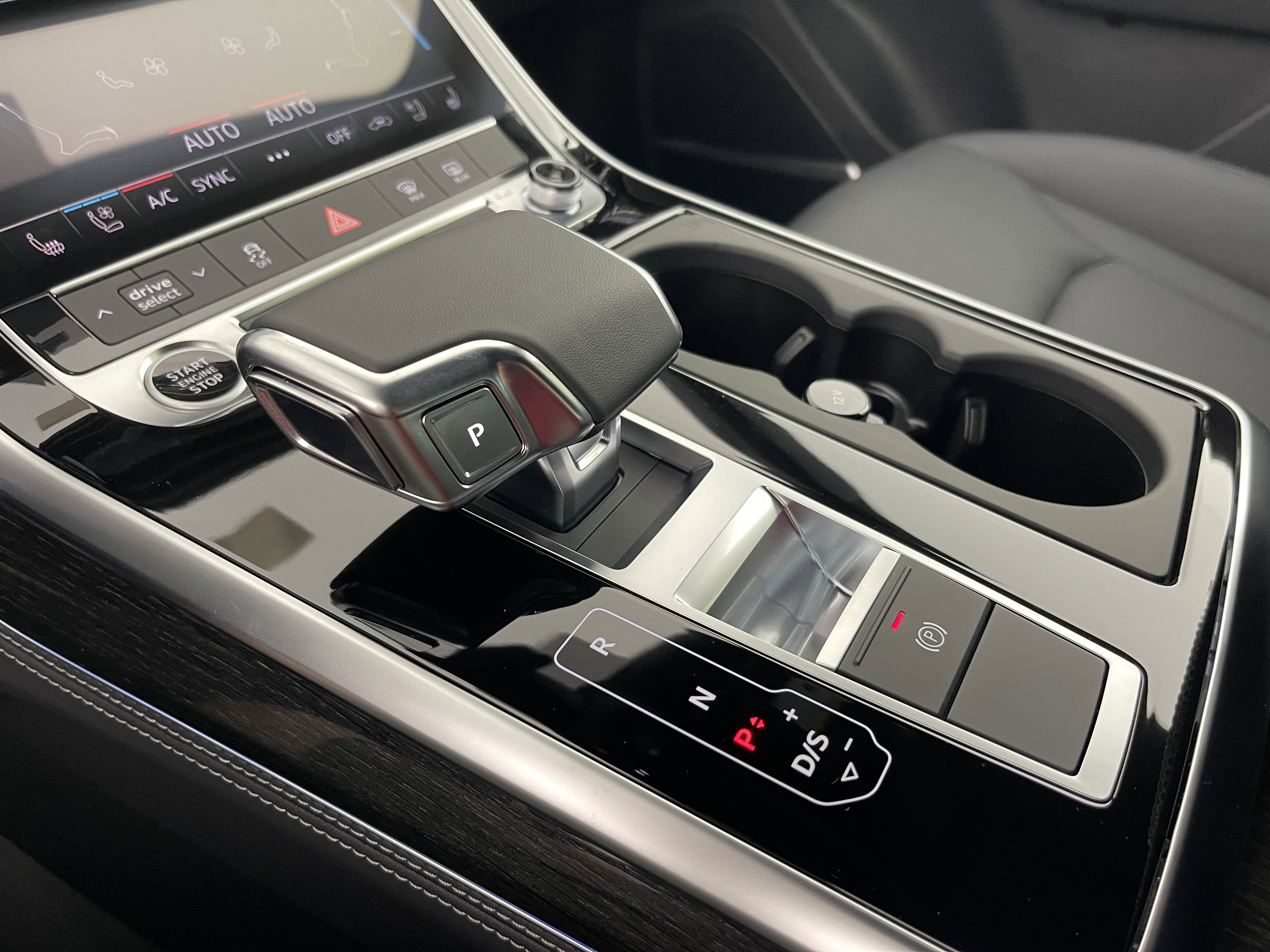 New 2025 Audi Q8 Premium Plus image 36