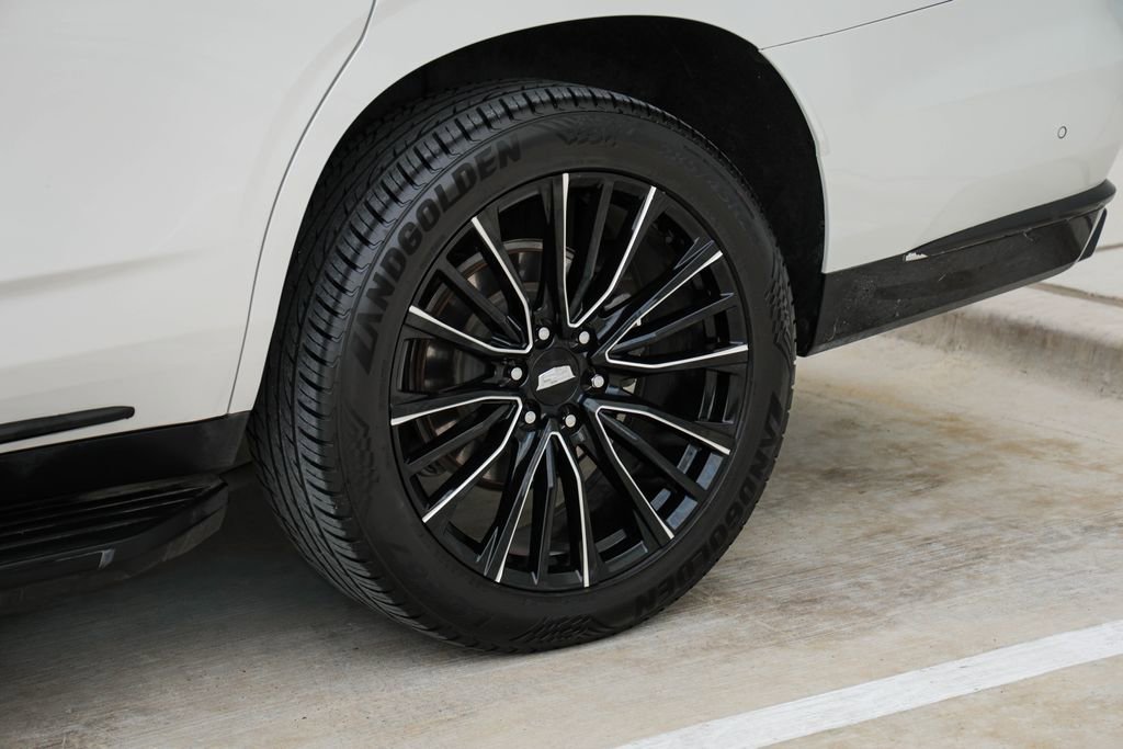 Used 2021 Cadillac Escalade Premium Luxury w/ Driver Assist Tech Package AWD/4WD image 36