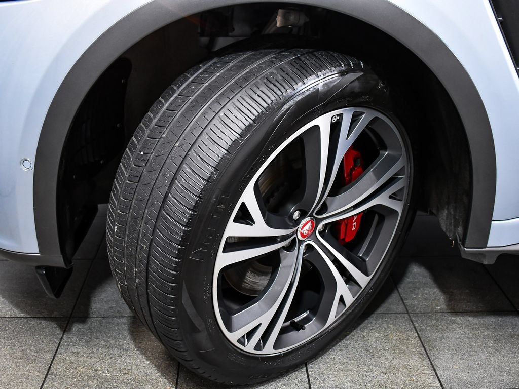 Used 2022 Jaguar F-PACE SVR AWD/4WD image 7