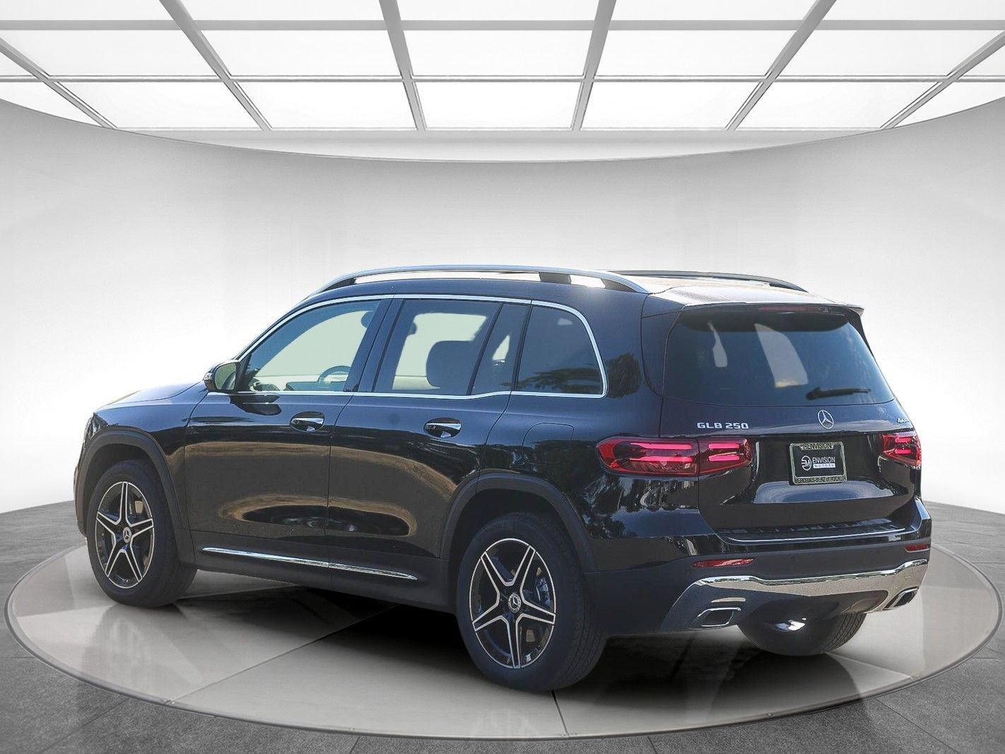 New 2026 Mercedes-Benz GLB 250 4MATIC image 3