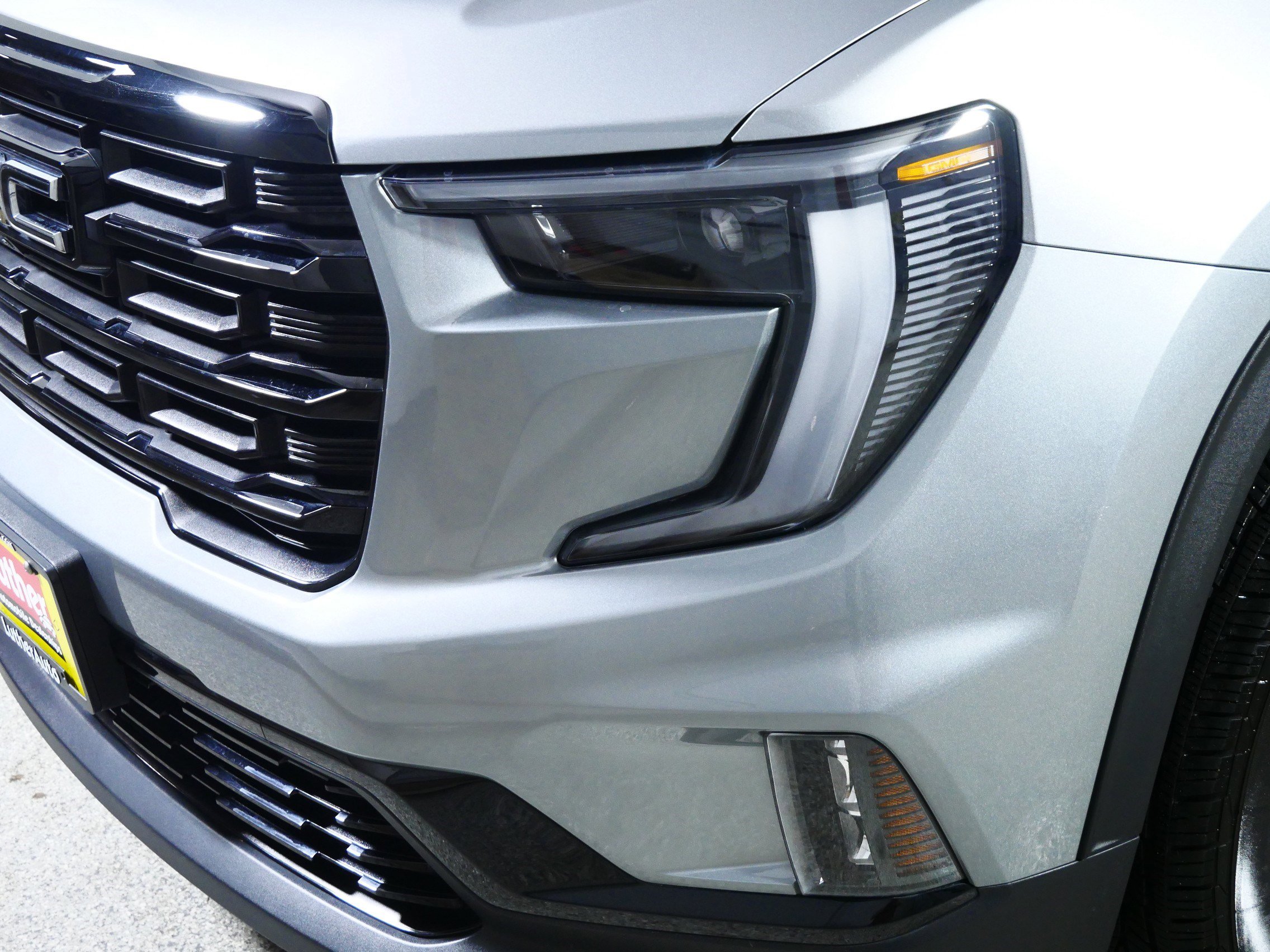 Used 2025 GMC Acadia Elevation w/ Elevation Premium Package image 16