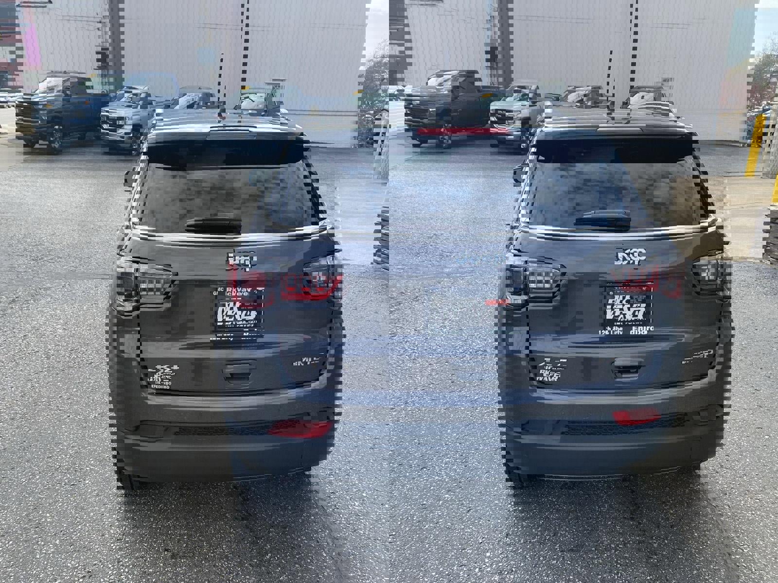 Used 2024 Jeep Compass Limited image 7