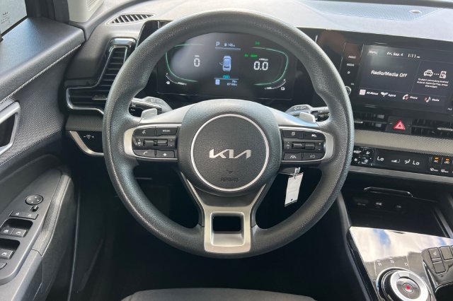 Used 2023 Kia Sportage LX AWD/4WD image 18