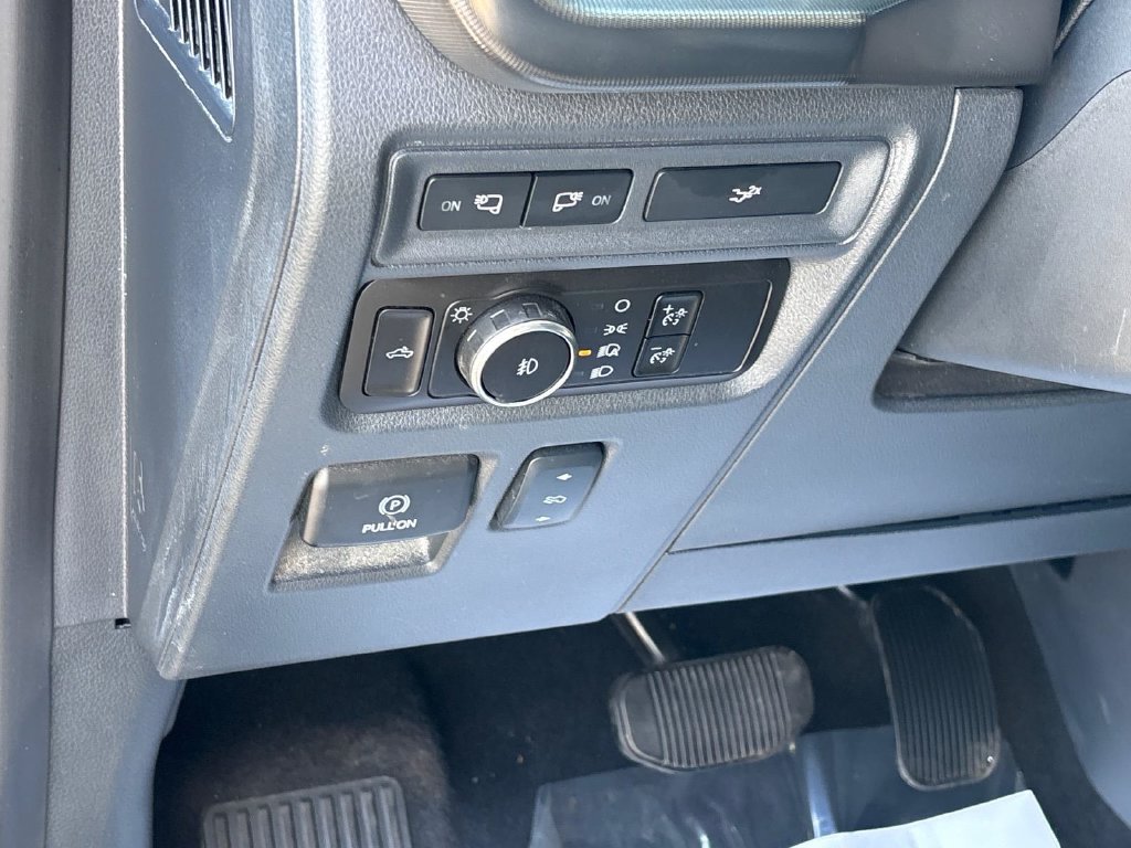 Used 2024 Ford F150 Lariat AWD/4WD image 31