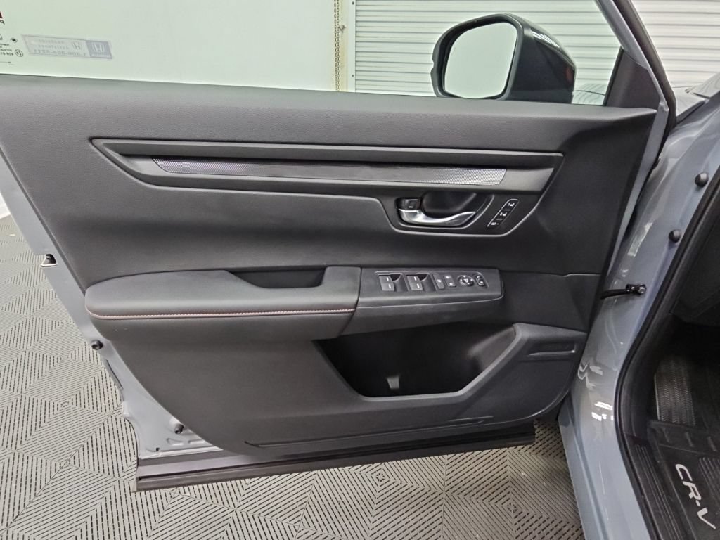 Used 2026 Honda CR-V Sport-L image 28