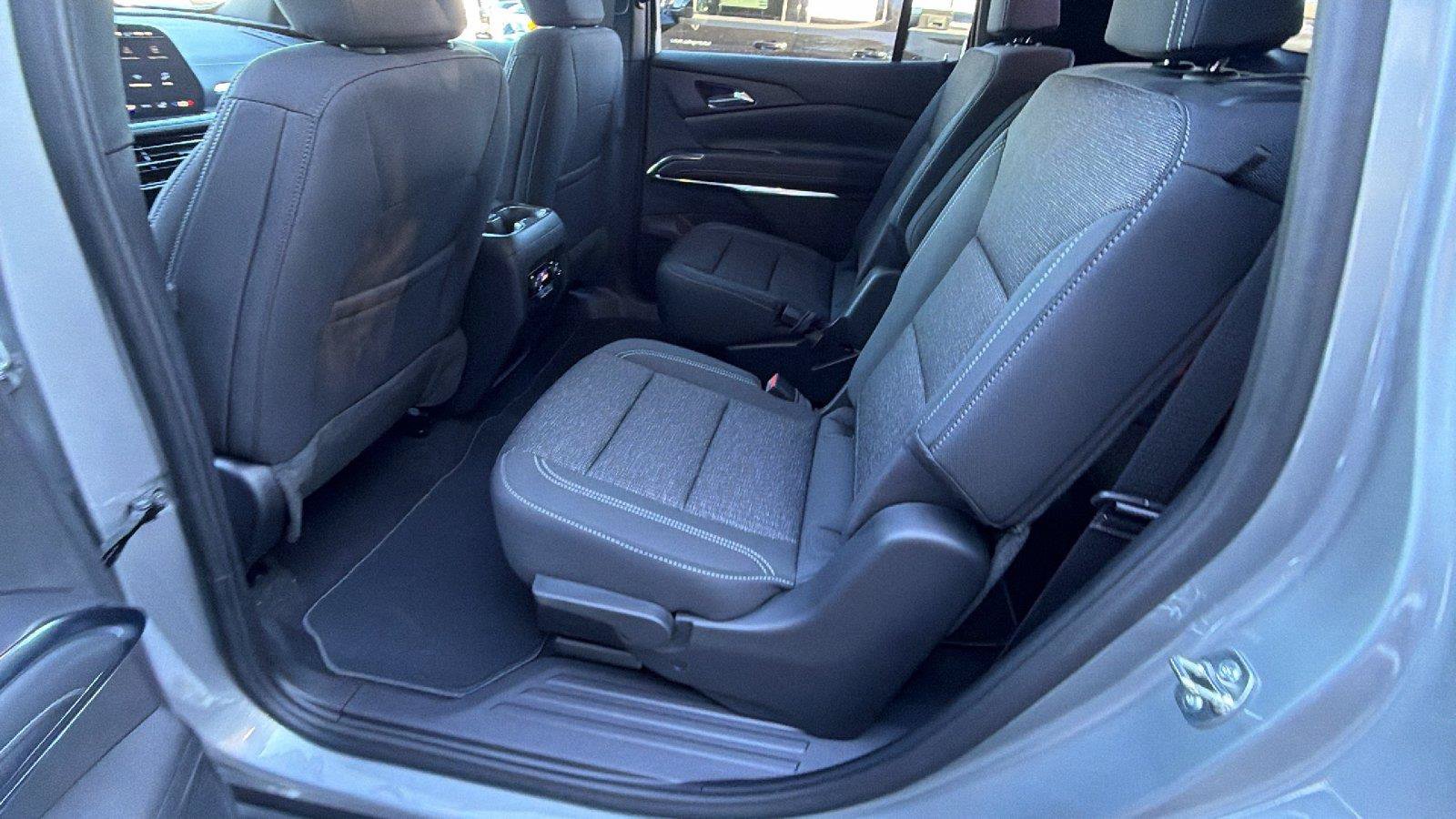 New 2027 Chevrolet Traverse LT FWD image 19