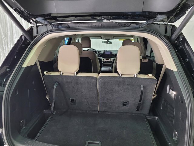 Used 2022 Ford Explorer XLT image 55