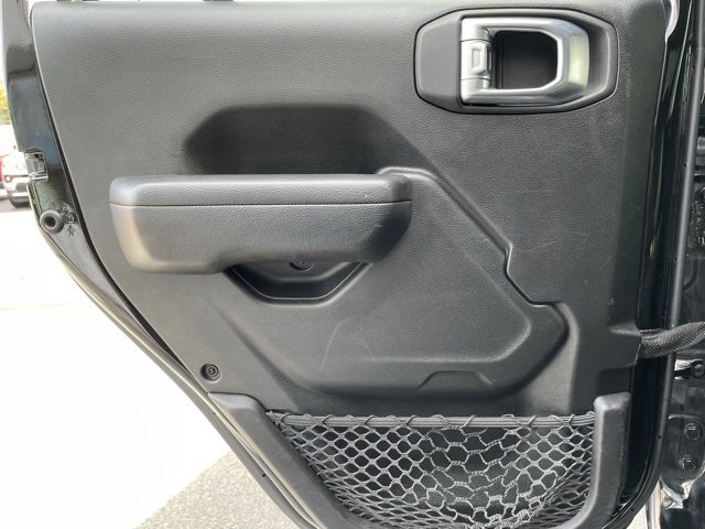 Used 2022 Jeep Gladiator Sport image 21