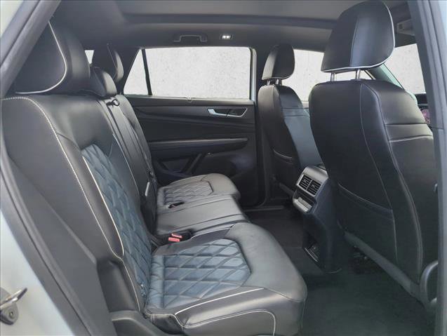 Used 2024 Volkswagen Atlas Cross Sport SEL Premium R-Line image 23