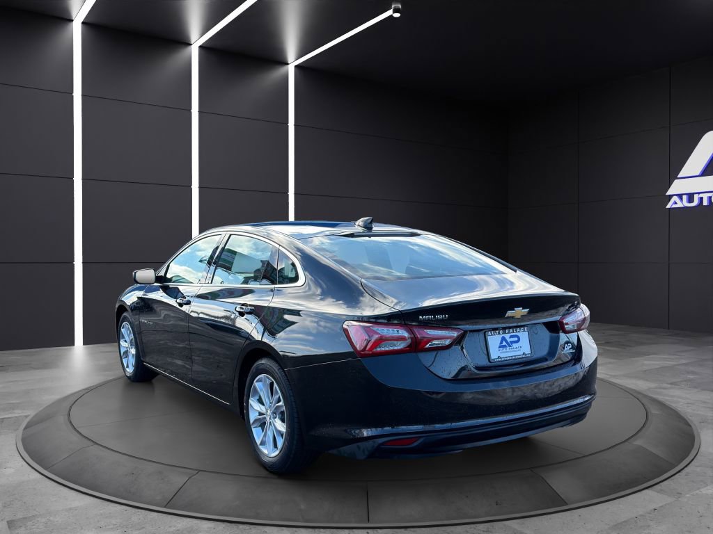 Used 2022 Chevrolet Malibu LT image 4