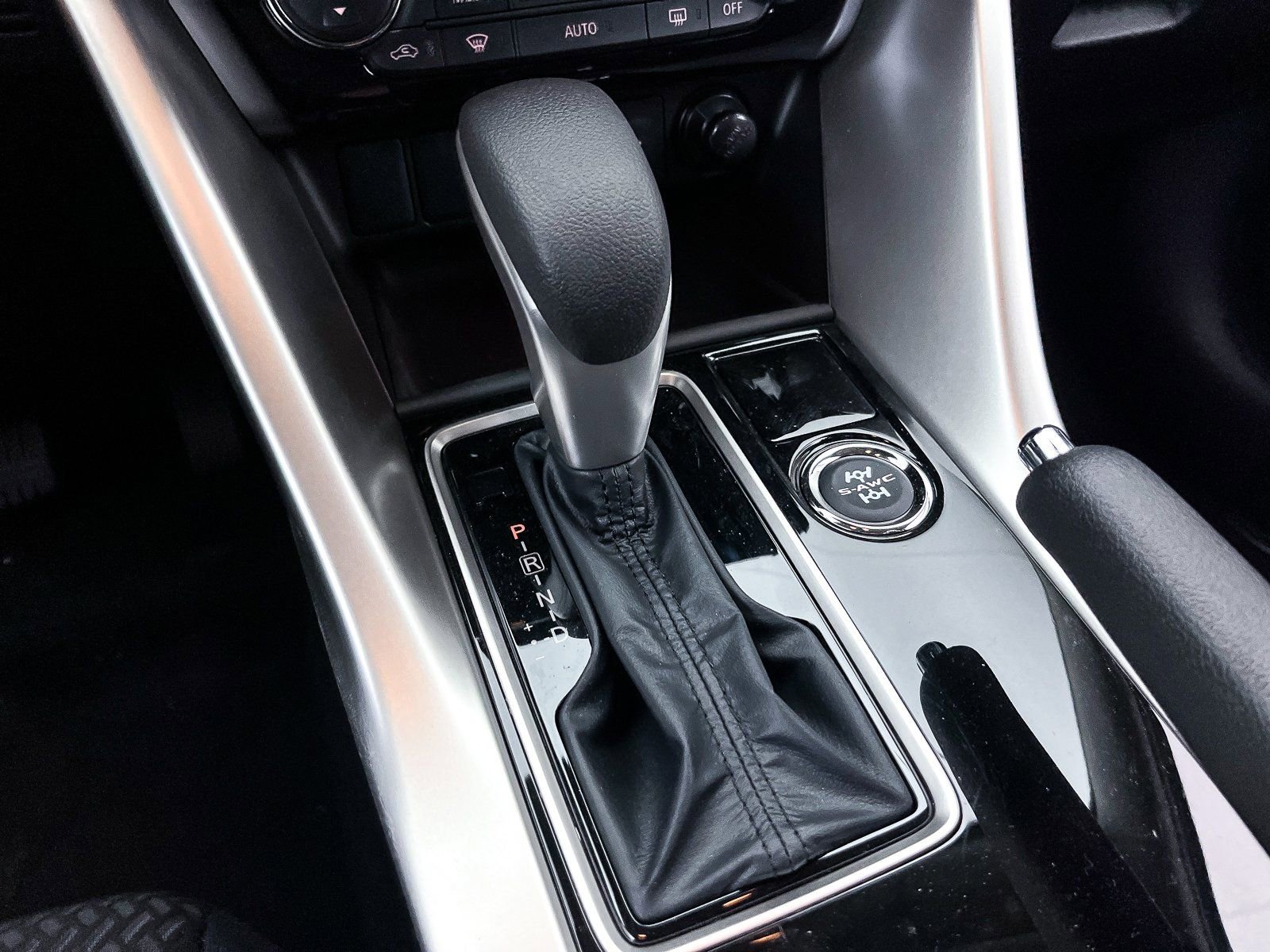 New 2025 Mitsubishi Eclipse Cross ES image 17