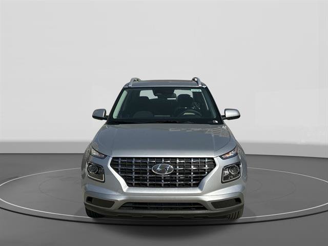 New 2026 Hyundai Venue SEL FWD image 2
