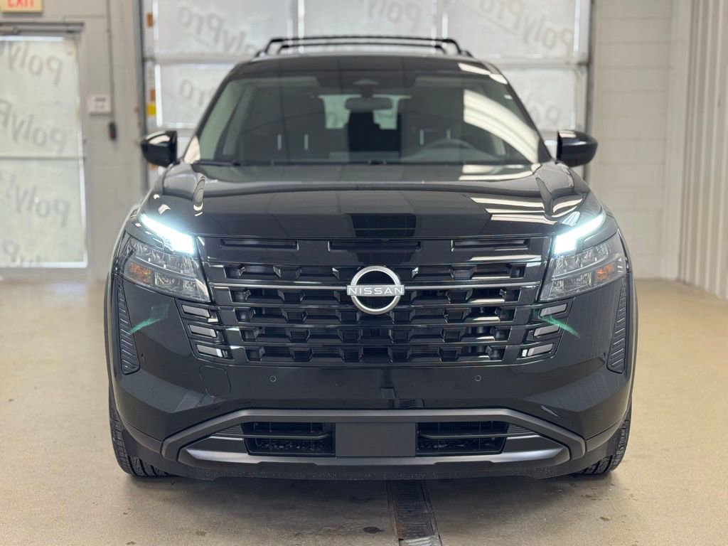 New 2026 Nissan Pathfinder SV image 2