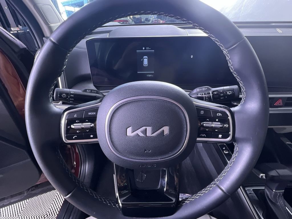 Used 2024 Kia Sorento S w/ Panoramic Sunroof Package image 16