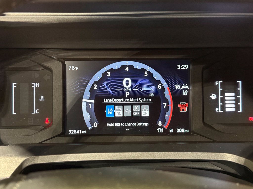 Certified 2025 Toyota 4Runner SR5 AWD/4WD image 26