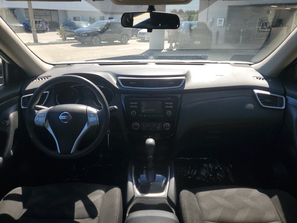 Used 2016 Nissan Rogue S AWD/4WD image 21