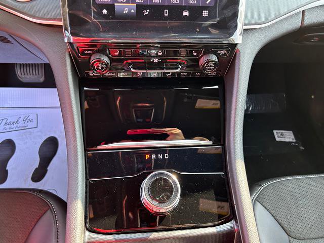 New 2025 Jeep Grand Cherokee Altitude image 14