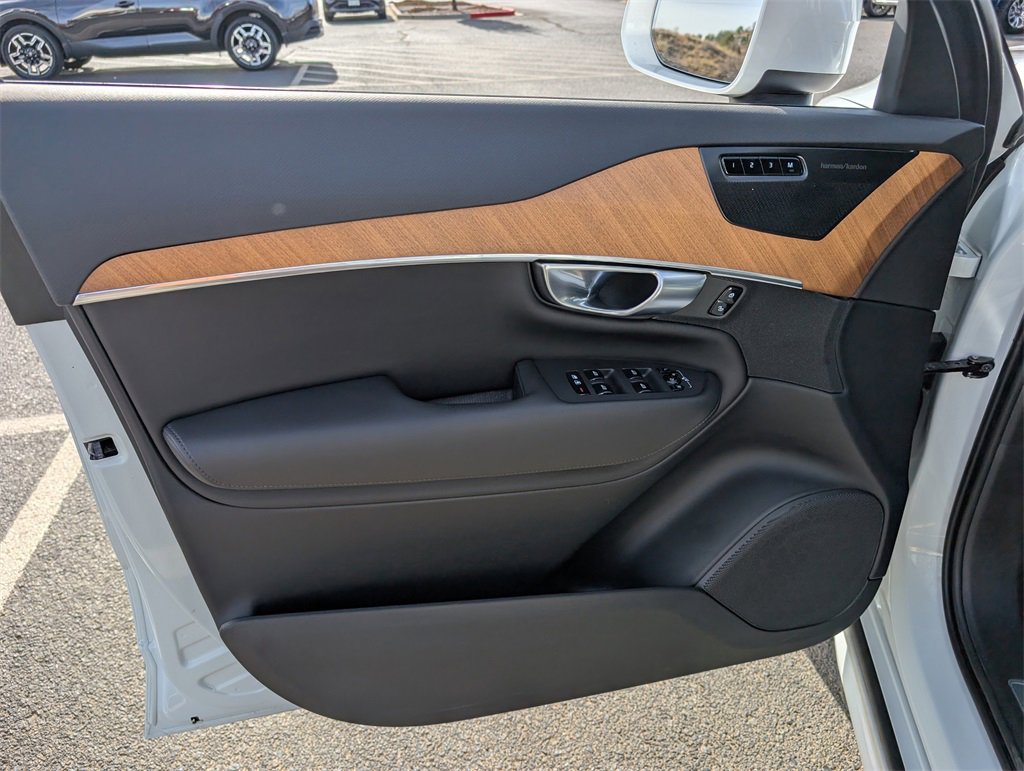 Used 2023 Volvo XC90 T8 Plus w/ Protection Package Premier image 13