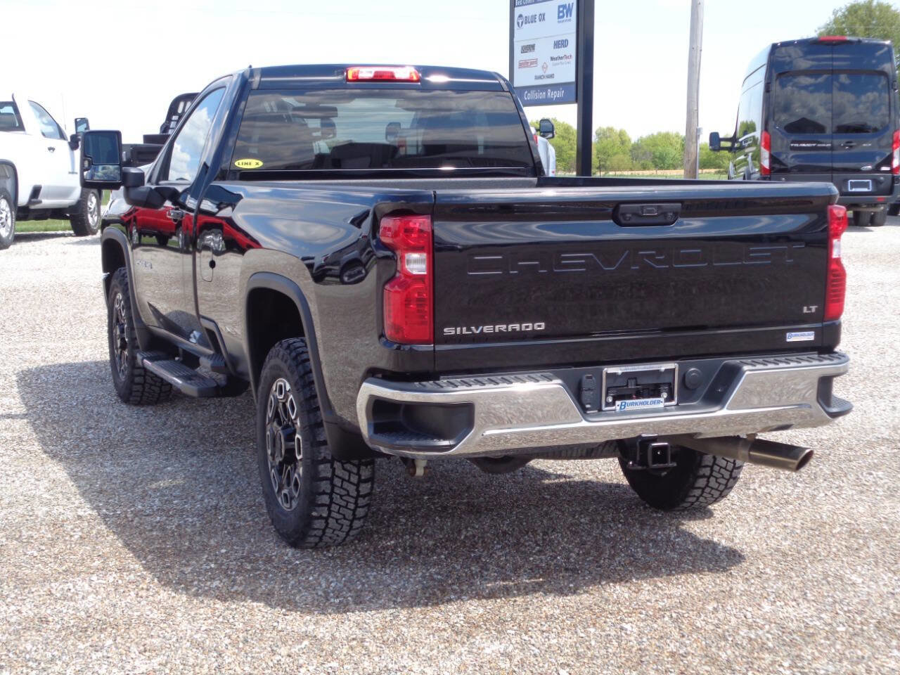 Used 2022 Chevrolet Silverado 2500 LT w/ Convenience Package AWD/4WD image 8