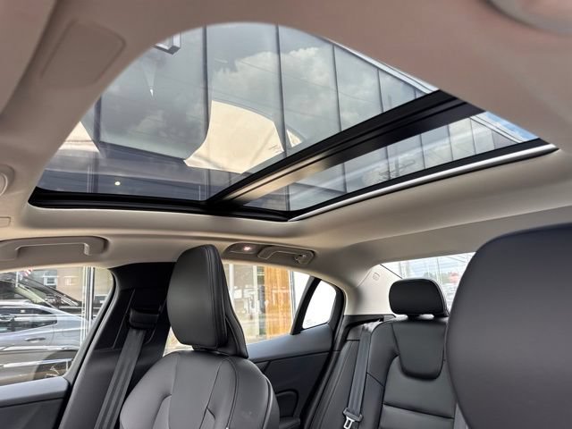 Certified 2024 Volvo S60 B5 Core w/ Climate Package FWD image 27
