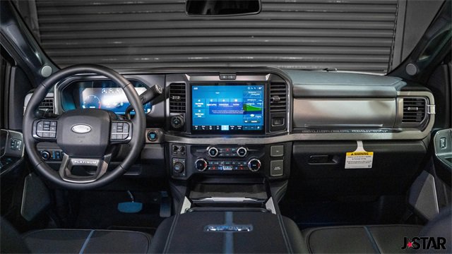 Used 2025 Ford F450 Platinum w/ FX4 Off-Road Package image 30