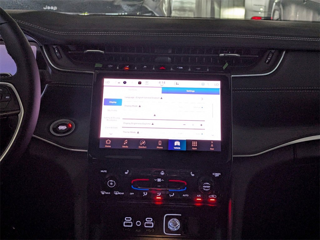 New 2025 Jeep Grand Cherokee Limited image 19