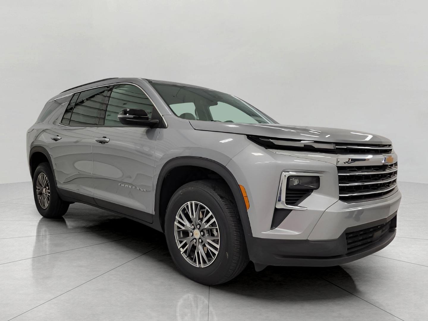 Used 2025 Chevrolet Traverse LT