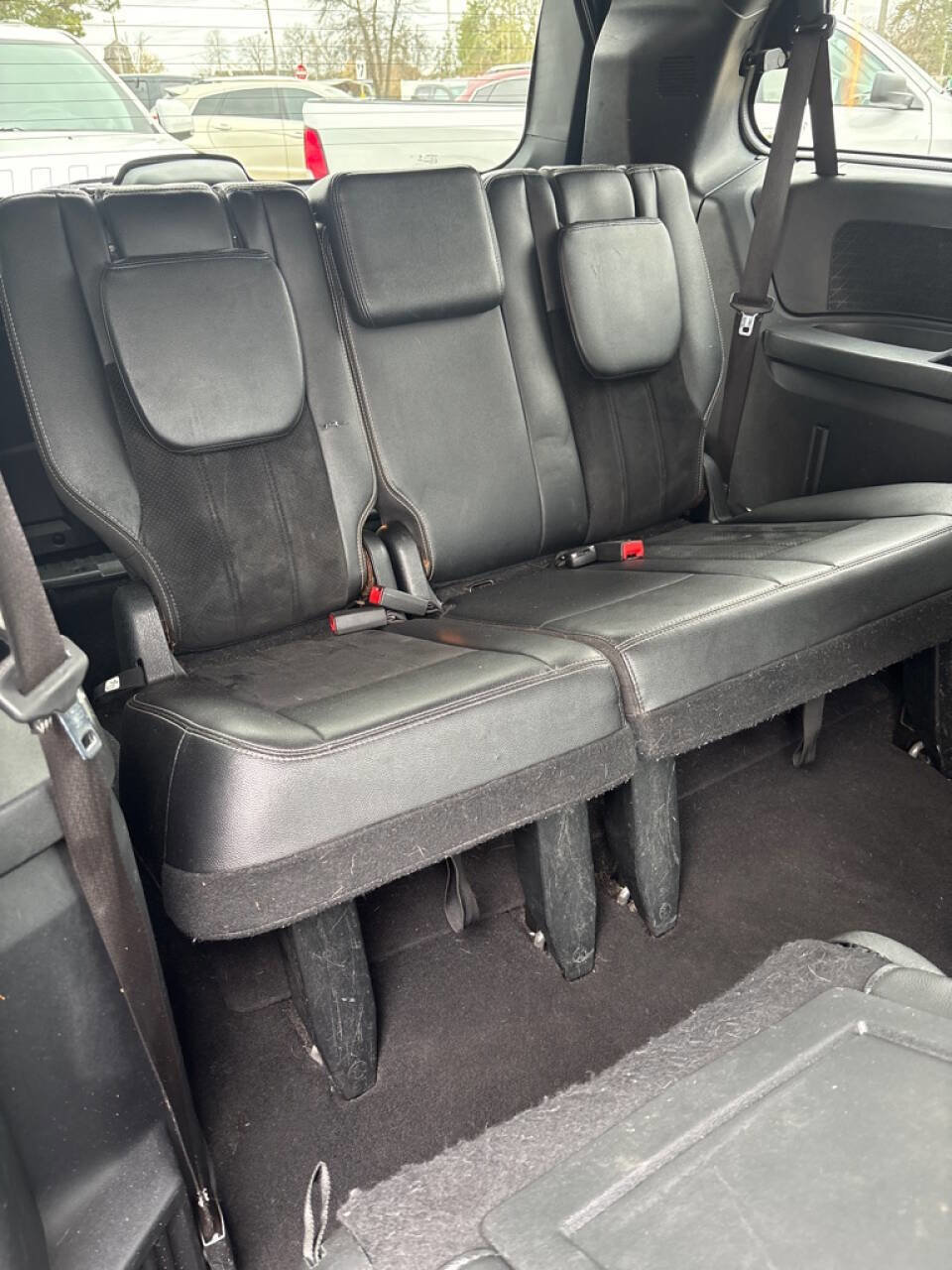 Used 2018 Dodge Grand Caravan SXT w/ Blacktop Package FWD image 23