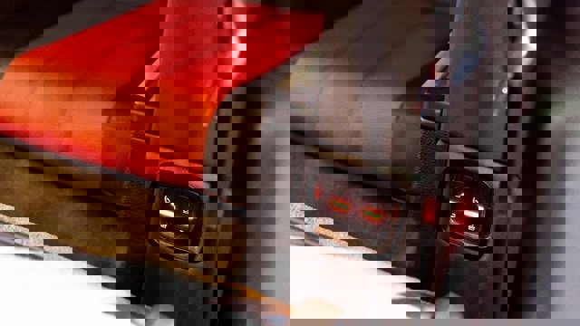 Used 2018 Bentley Bentayga image 28