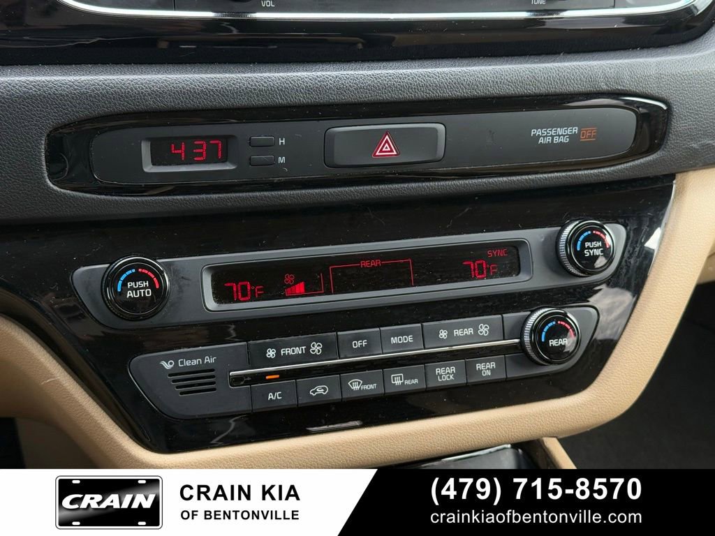 Used 2016 Kia Sedona EX FWD image 18