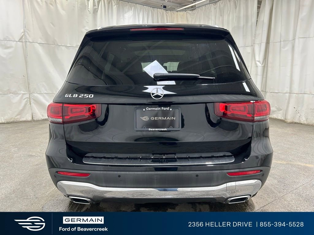 Used 2023 Mercedes-Benz GLB 250 image 7