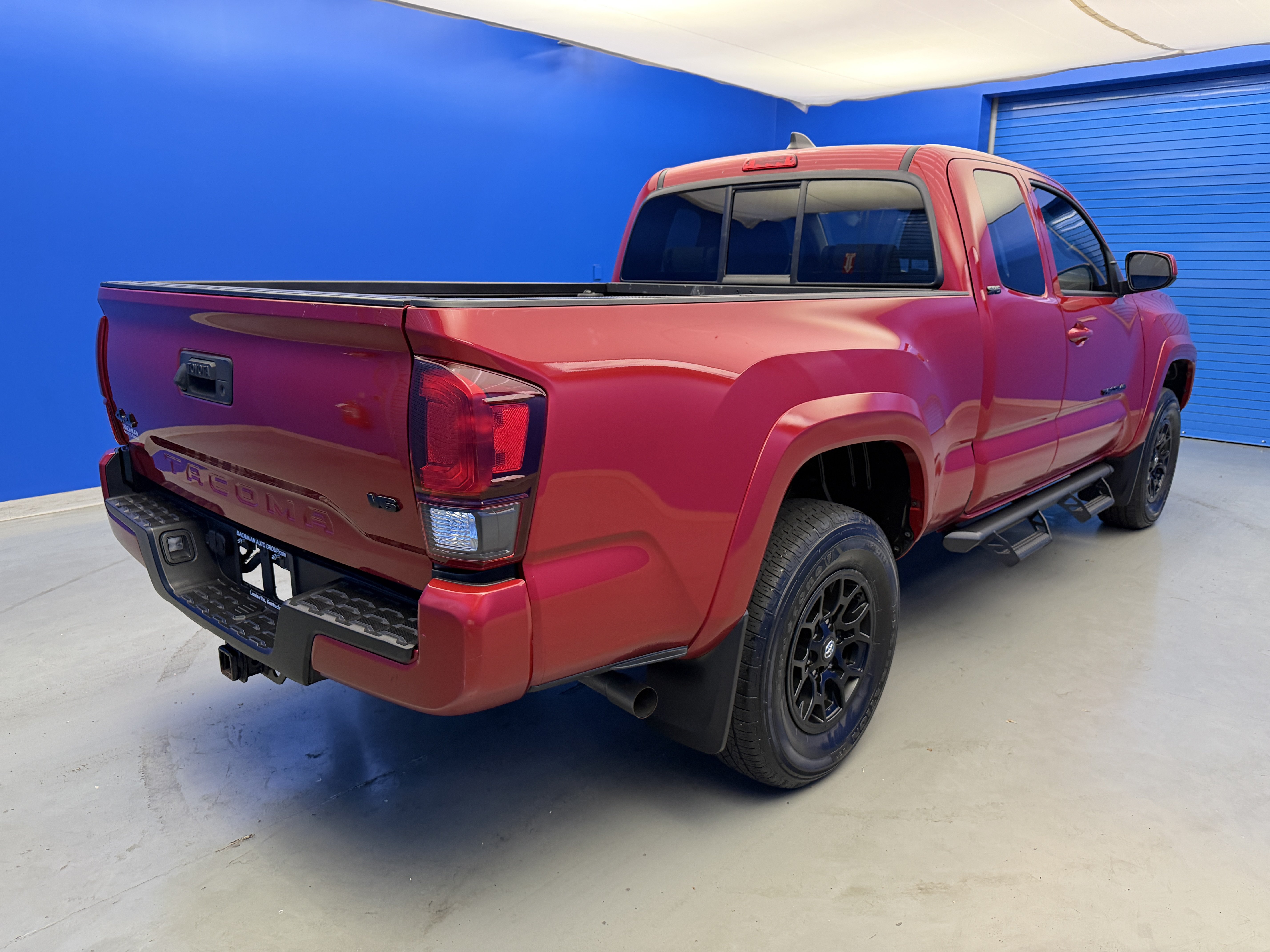 Used 2022 Toyota Tacoma SR5 AWD/4WD image 7