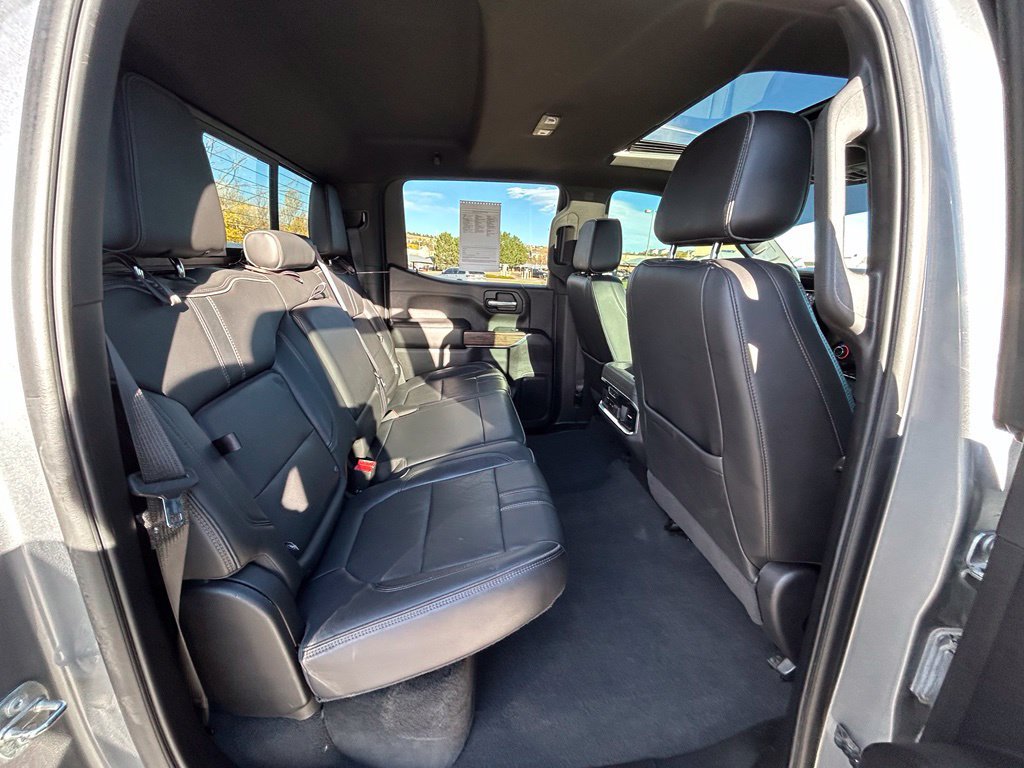 Used 2020 Chevrolet Silverado 1500 High Country w/ Technology Package AWD/4WD image 30