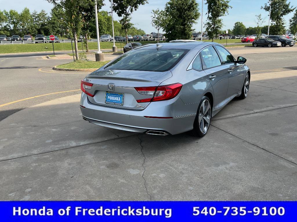 Used 2018 Honda Accord Touring image 6