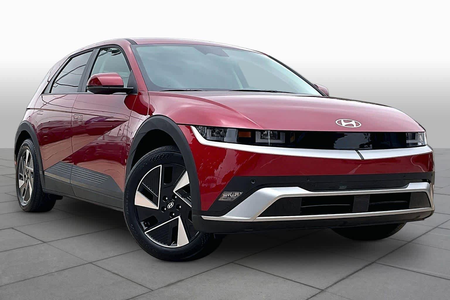 Certified 2026 Hyundai Ioniq 5 SEL RWD image 2