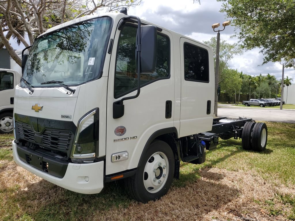 New 2025 Chevrolet Low Cab Forward 5500XD RWD image 2