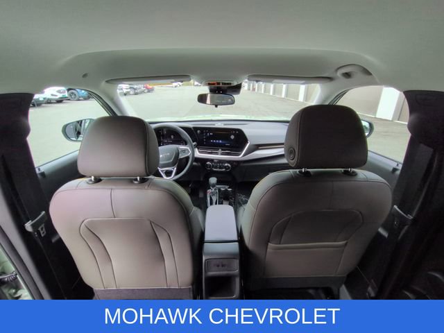 Used 2026 Chevrolet Trax ACTIV w/ Driver Confidence Package FWD image 20