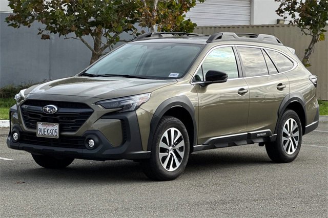 Used 2025 Subaru Outback Premium w/ Popular Package #1 image 8