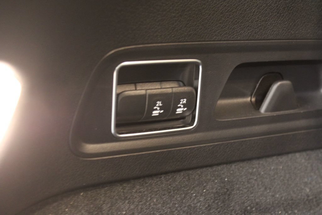 Certified 2025 Mercedes-Benz GLS 450 4MATIC image 49