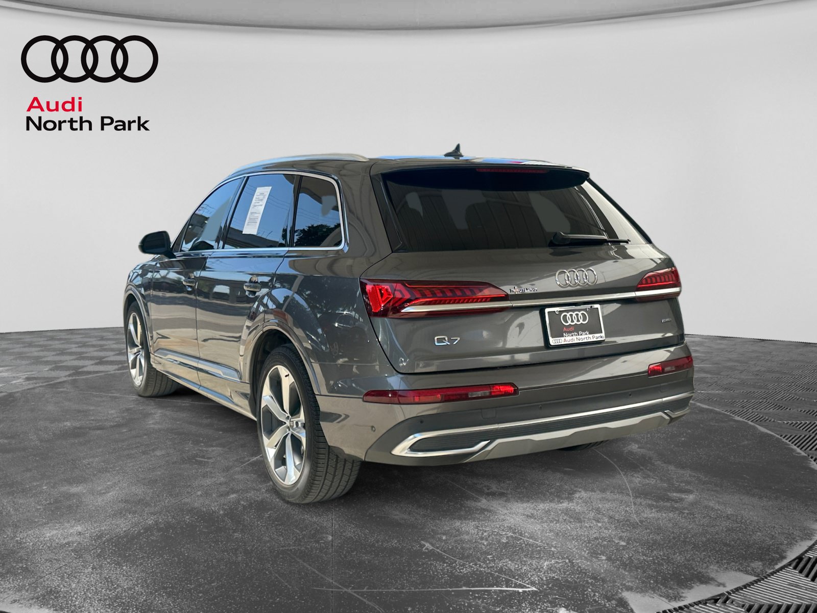 Used 2021 Audi Q7 3.0T Premium Plus AWD/4WD image 3