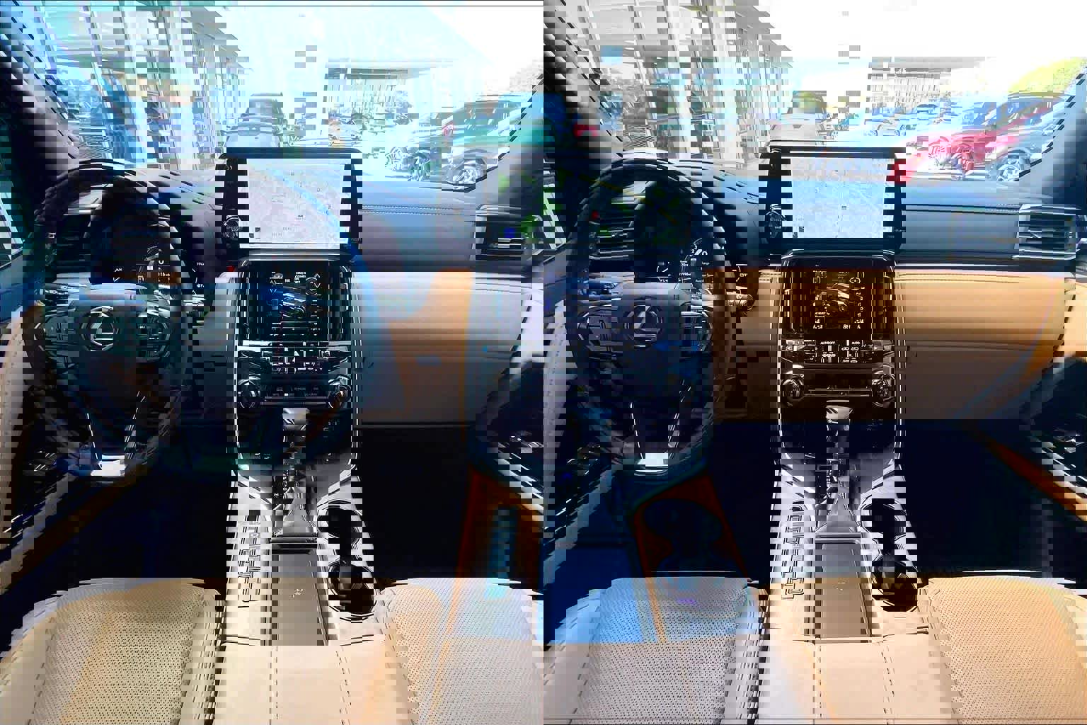 Used 2024 Lexus LX 600 4WD w/ Luxury Package image 16