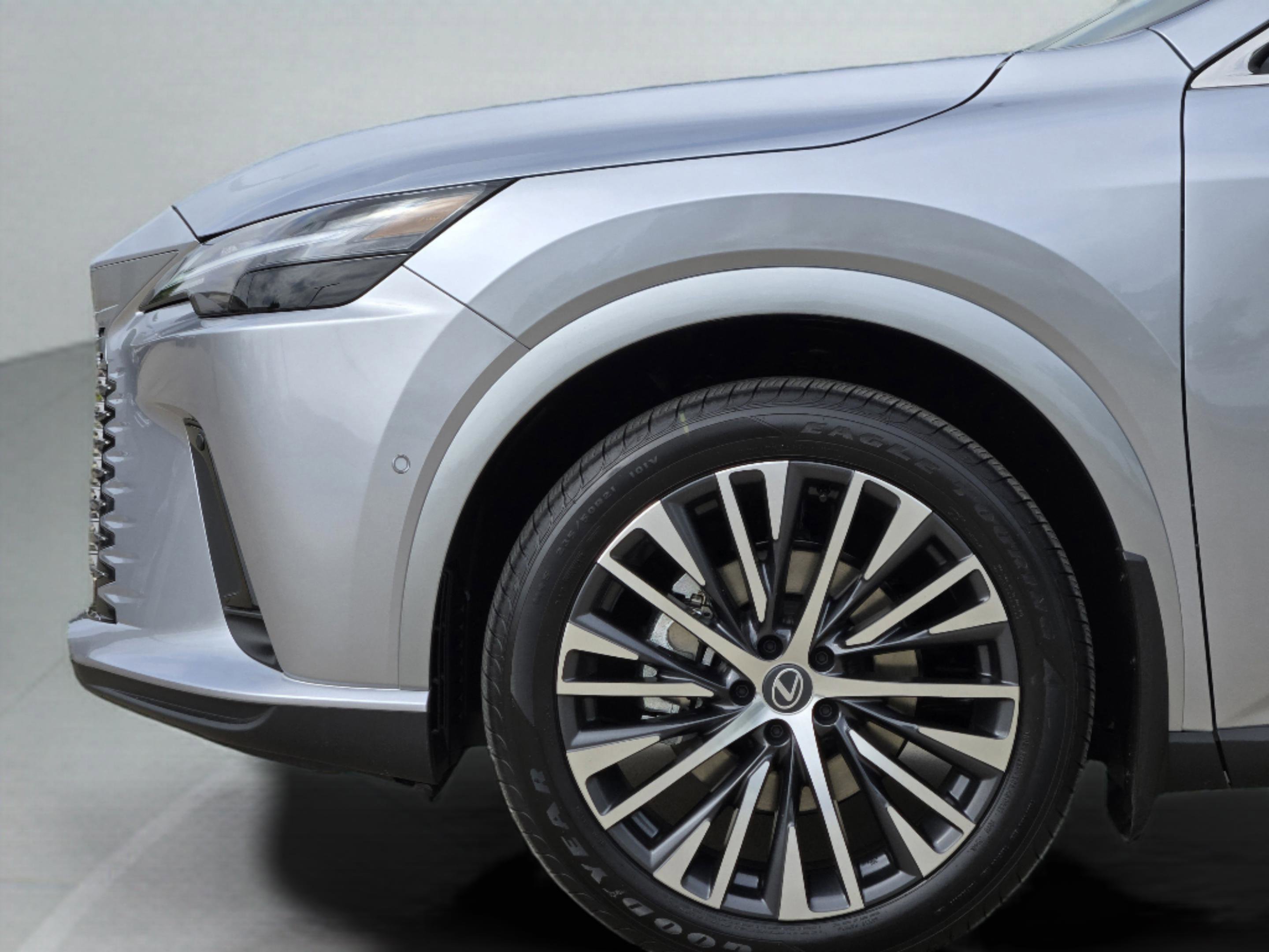 New 2026 Lexus RX 350 FWD image 6