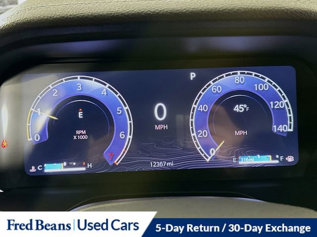 Used 2024 Jeep Grand Cherokee Limited w/ Black Appearance Package image 12